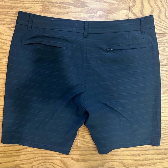 Men’s Hang Ten Active Casual Shorts Size 40 - Picture 3 of 3